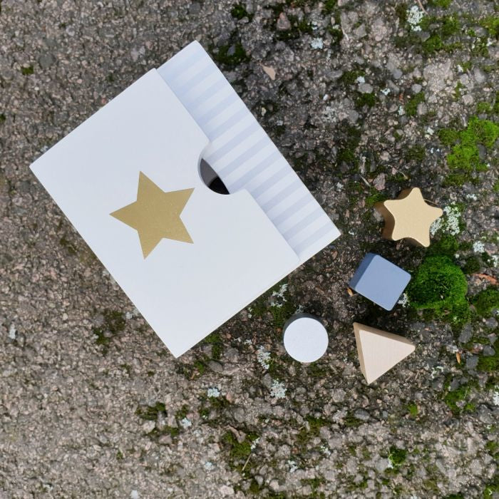 JaBaDaBaDo Sortierbox – 10 × 15 × 15 cm – ab 1,5 J. – Holz, mehrfarbig, CE