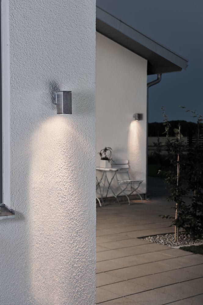 Konstsmide Aussenwandleuchte – 35 W, Warmweiss, 3000 K, IP44, Netzbetrieb, dimmbar, Anthrazit, Aluminium