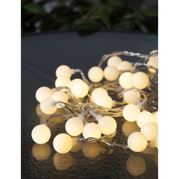 Star Trading Lichterkette Berry – 7,35 m – 2,1 W – Warmweiss – IP44 – Netzbetrieb – Weiss
