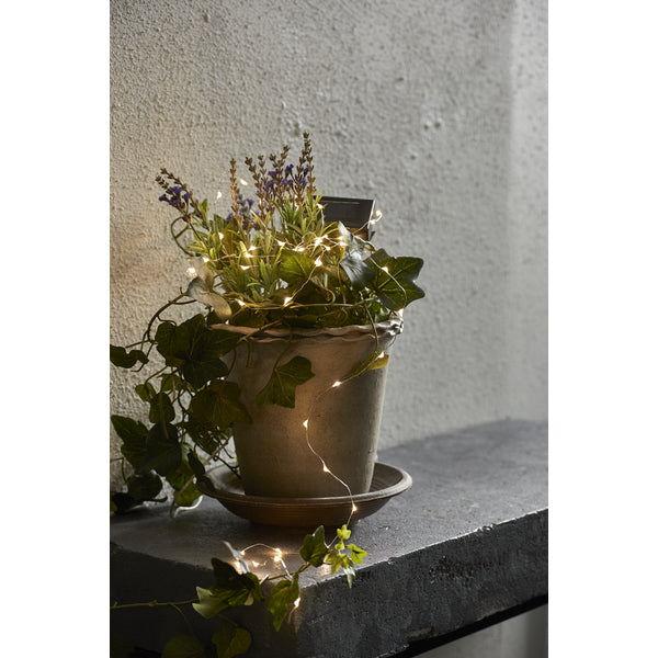 Star Trading Lichterkette Dew Drop – 5 m, 1 W, Warmweiss, IP44, Akku & Solar, Silber