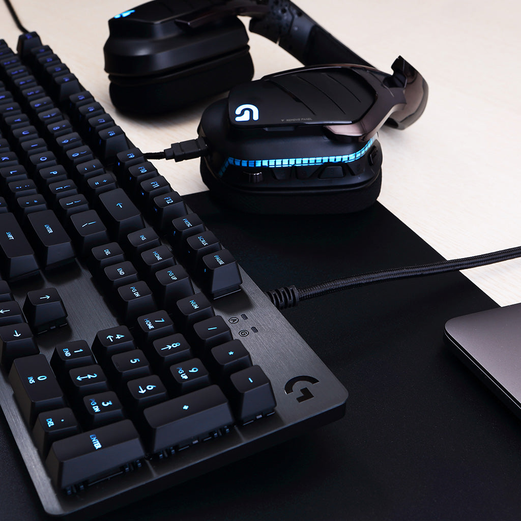 Logitech G G512 Carbon – Gaming-Tastatur – Mechanisch (GX Brown) – Kabelgebunden USB – QWERTZ (CH) – RGB