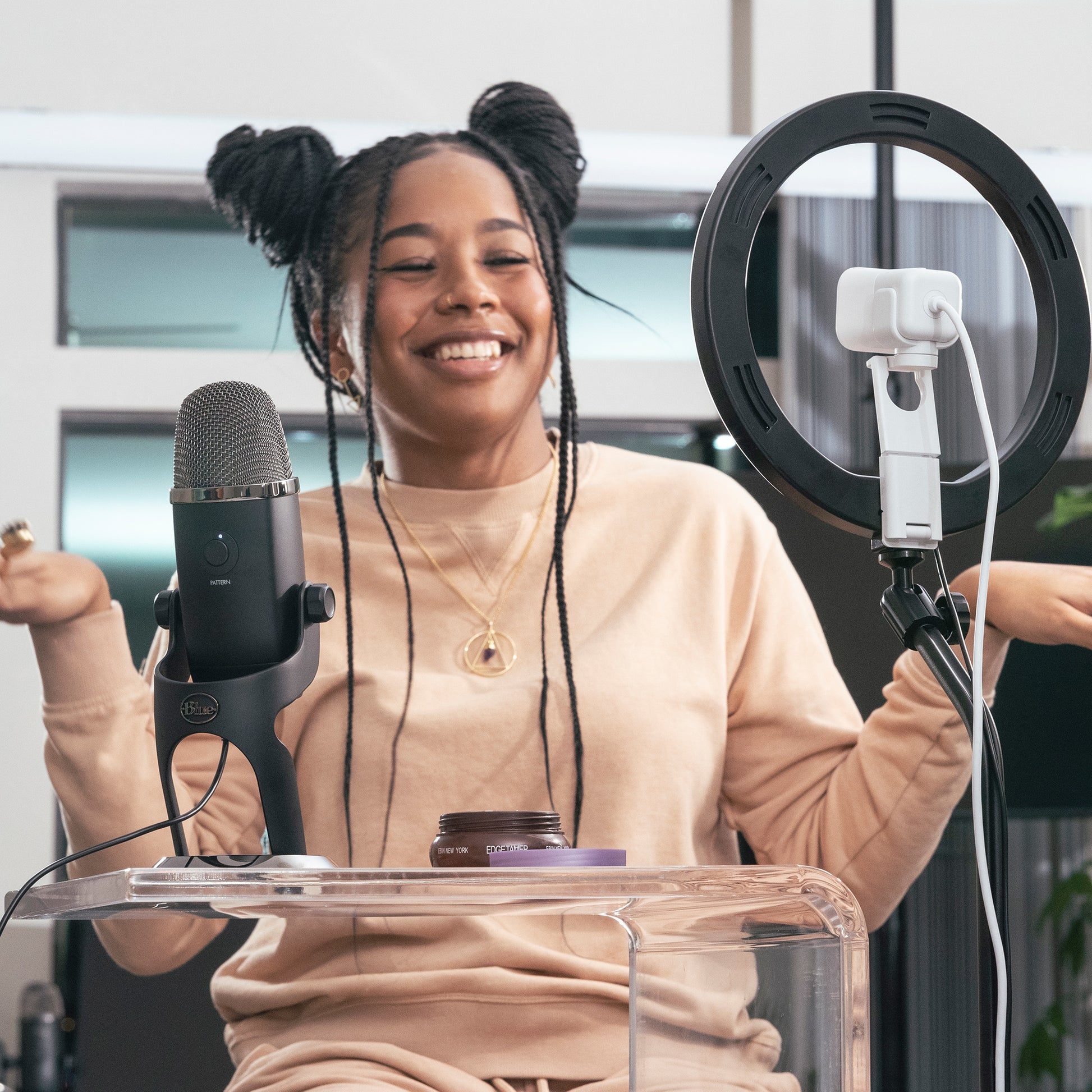 Logitech StreamCam Webcam – Full HD, 60 fps, USB, Autofokus, 78°, Weiss, für Windows & macOS