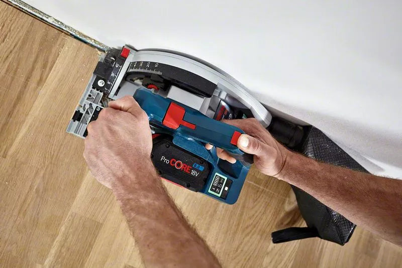 Bosch Akku-Tauchsäge – 18 V System, Koffer inklusive