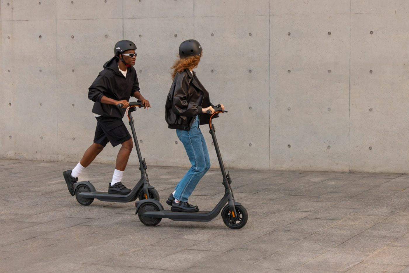Ninebot by Segway E2 Pro D – Elektroroller, bis 35 km, 20 km/h, 350 W, 275 Wh
