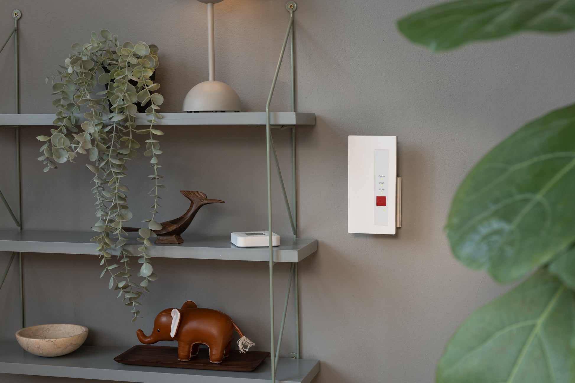 FRITZ! FRITZ Smart Gateway – Smart-Hub/Bridge – Zigbee, WLAN, LAN (Gigabit Ethernet) – Weiss