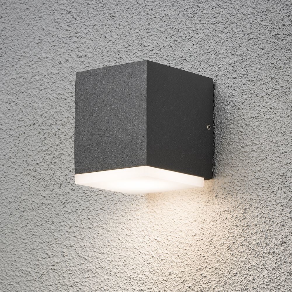 Konstsmide Aussenwandleuchte – Netzbetrieb – mit festverbautem LED-Leuchtmittel – Anthrazit – Aluminium