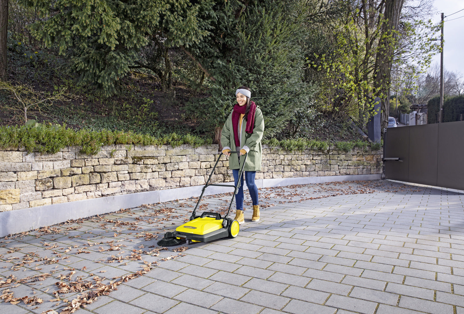Kärcher Kehrmaschine S 4 – 51 cm, manuell, 20 l, gelb/schwarz