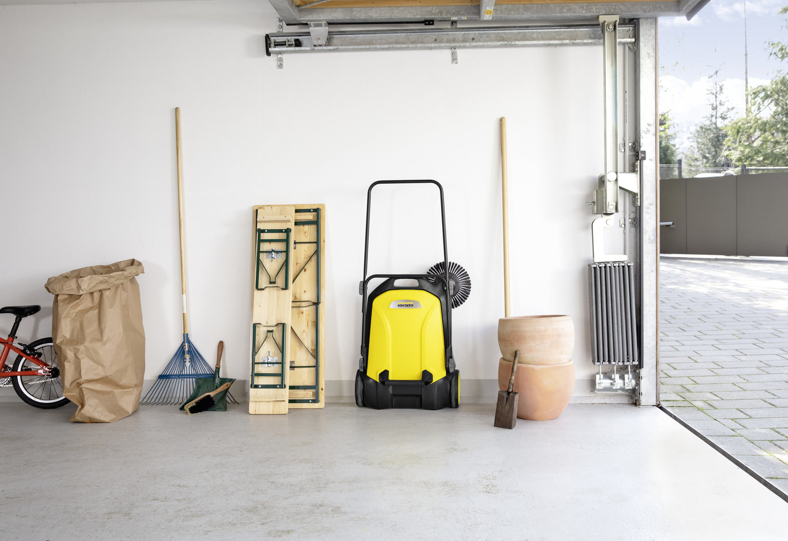 Kärcher Kehrmaschine S 4 – 51 cm, manuell, 20 l, gelb/schwarz