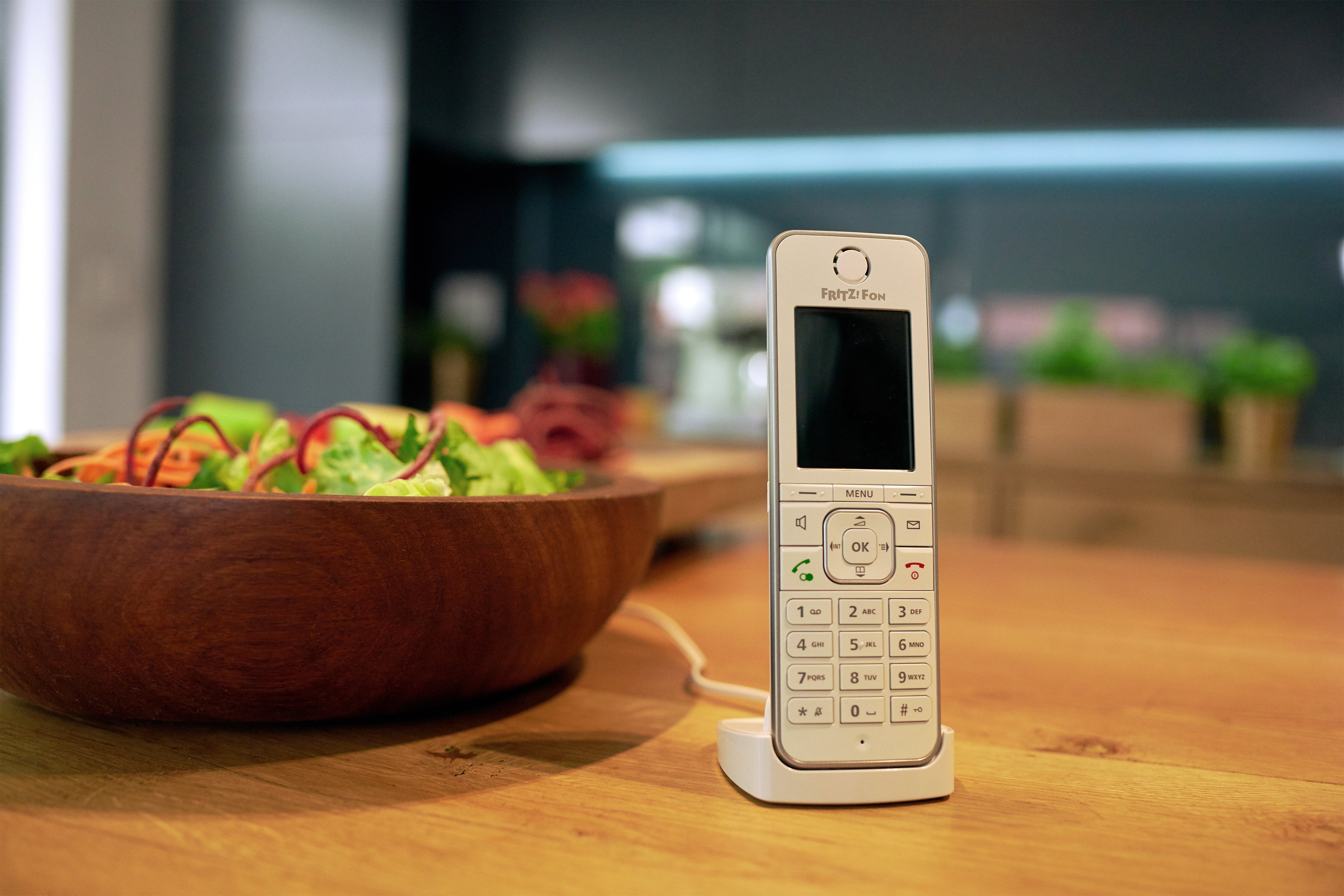 FRITZ! AVM FRITZFon C6 – DECT-Telefon mit Basis, freisprechen, mit AB, weiss