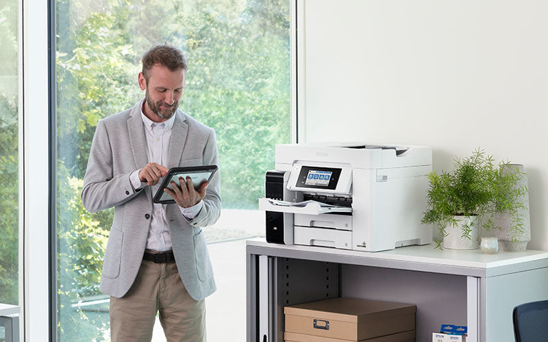 Epson EcoTank ET-5880 – Farbiges Tintenstrahl-MFP A4, 4-in-1 – USB/LAN/WLAN – Duplex, Duplex-ADF – 25 ppm S/W