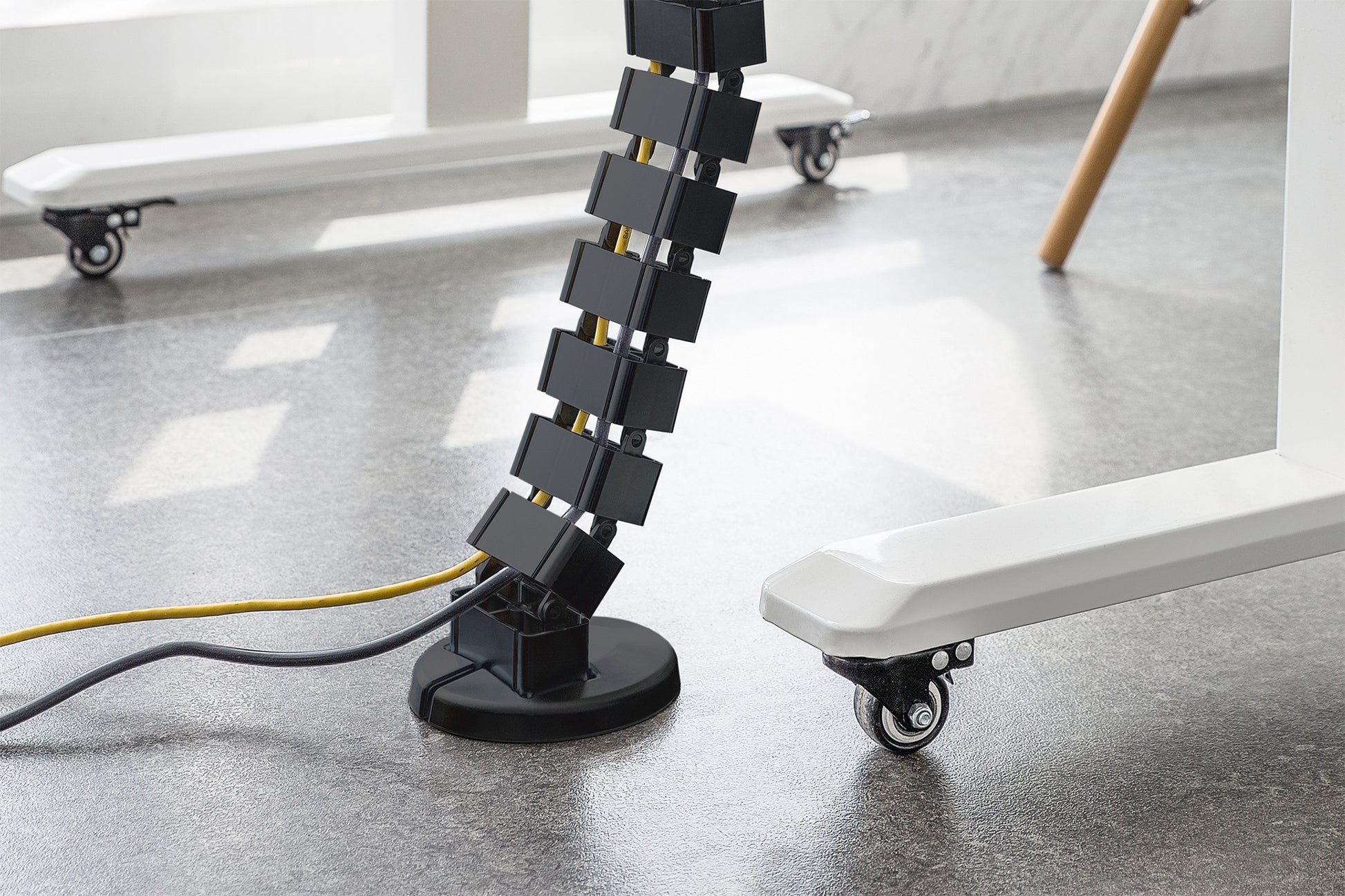 Digitus Kabelführung – Schwarz, längenverstellbar