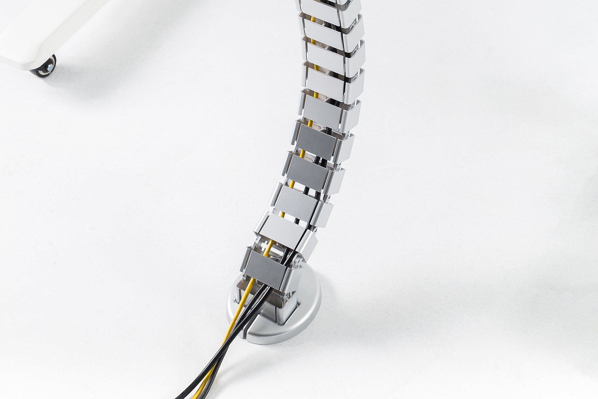 Digitus Kabelmanagement-Spine FLEX – Silber, längenverstellbar