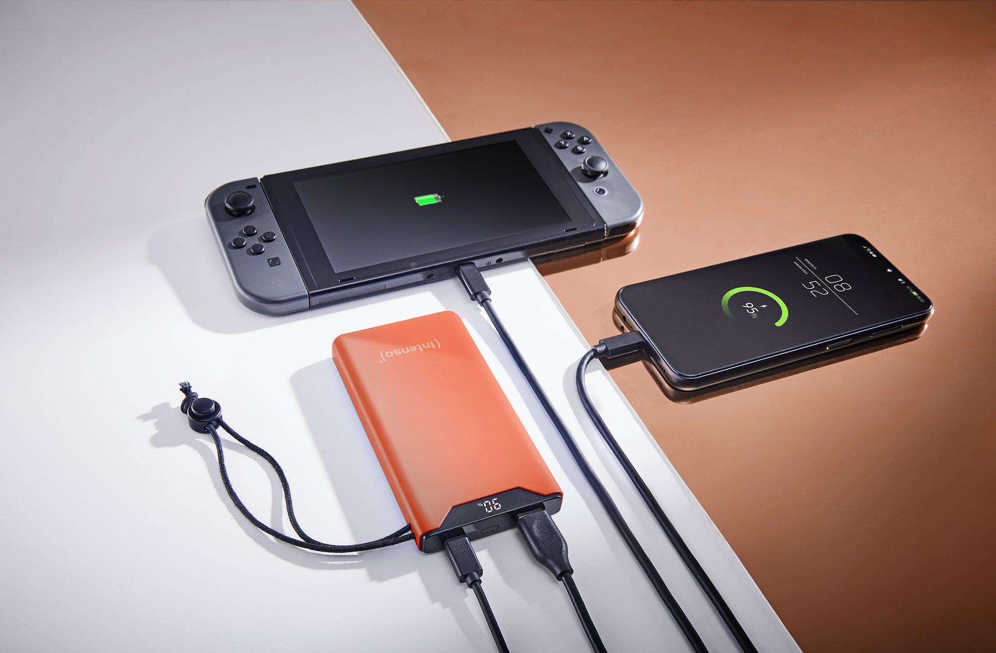 Intenso F10000 Powerbank 10'000 mAh – 20 W PD, 1× USB-C, 1× USB-A, orange