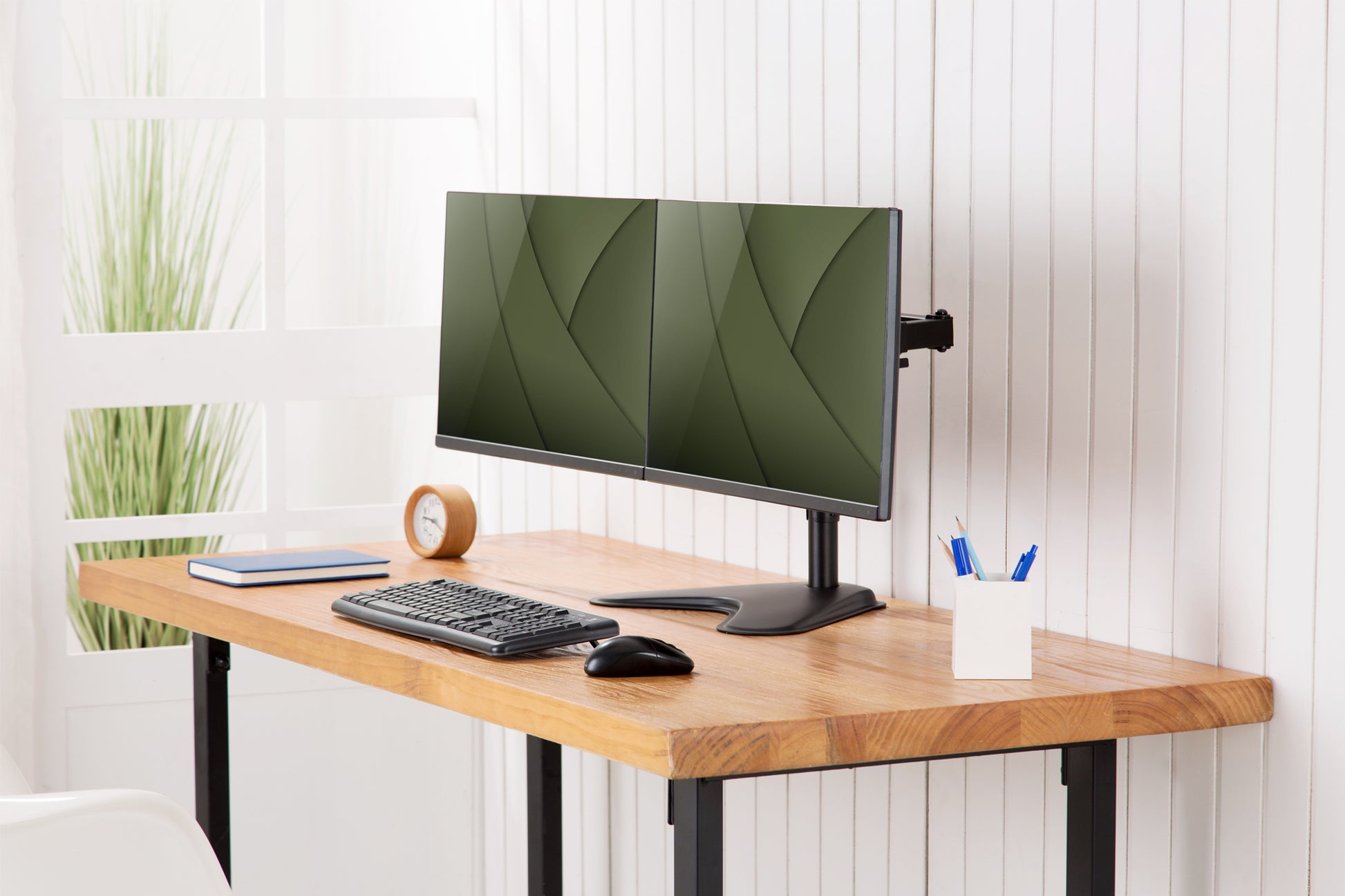 Digitus Monitorhalterung, 2 Monitore, Standfuss, bis 32", 8 kg, Schwarz