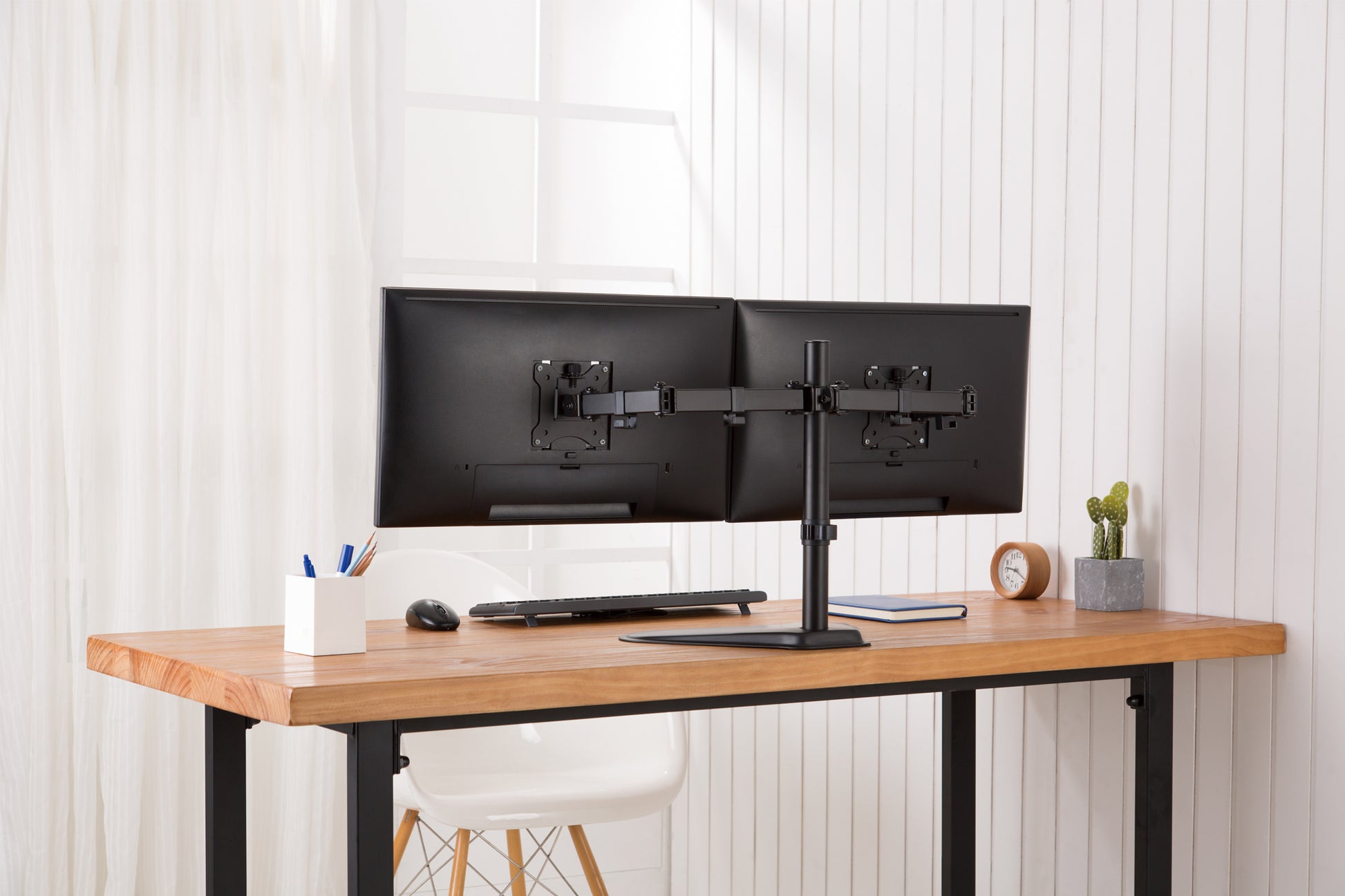 Digitus Monitorhalterung, 2 Monitore, Standfuss, bis 32", 8 kg, Schwarz