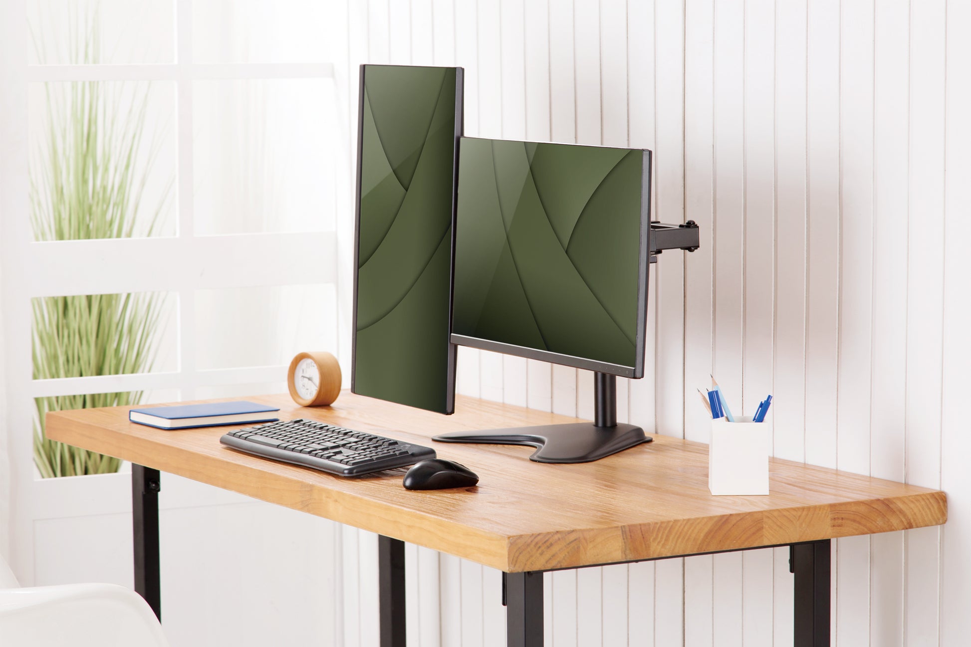 Digitus Monitorhalterung, 2 Monitore, Standfuss, bis 32", 8 kg, Schwarz