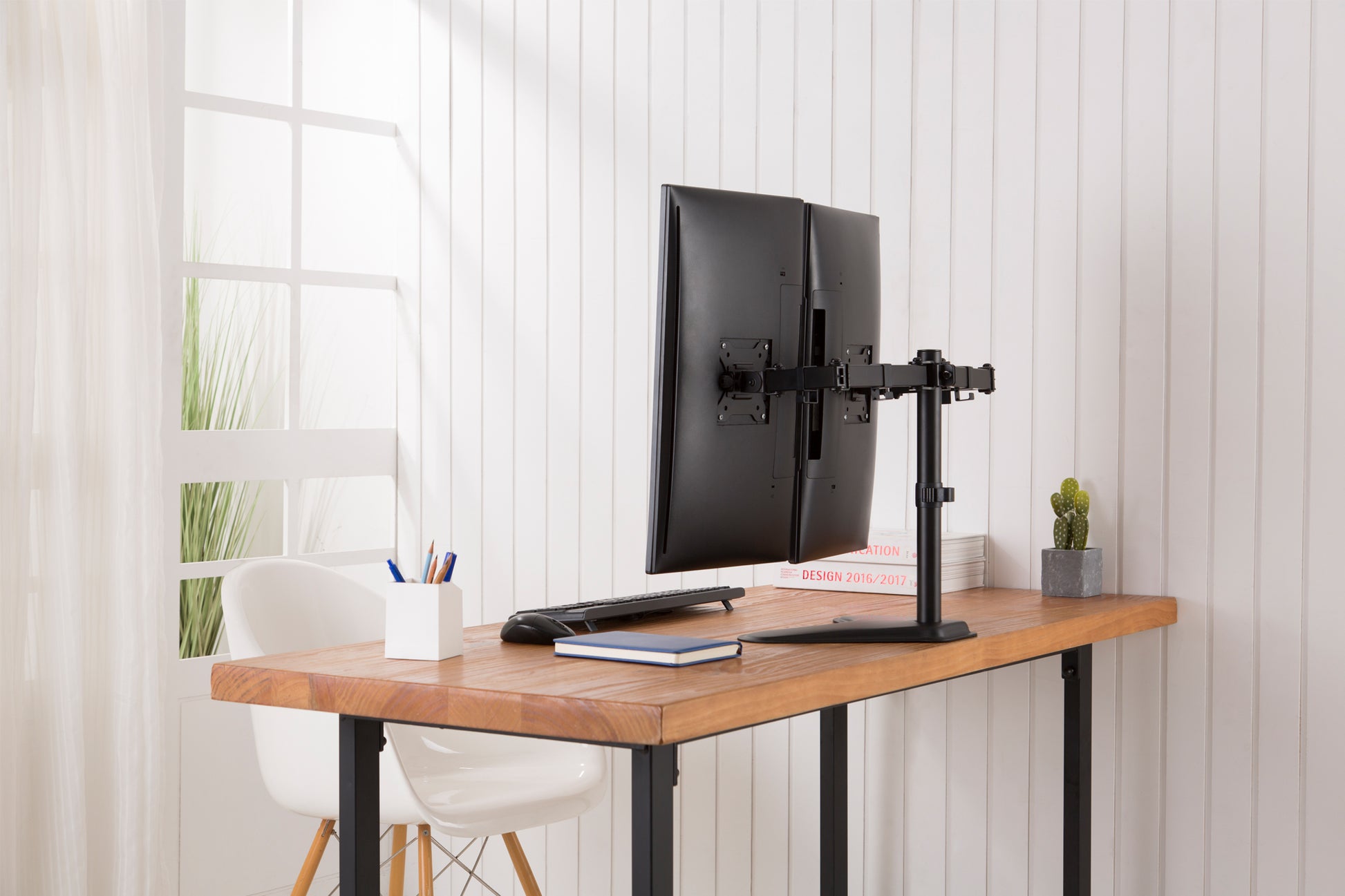 Digitus Monitorhalterung, 2 Monitore, Standfuss, bis 32", 8 kg, Schwarz