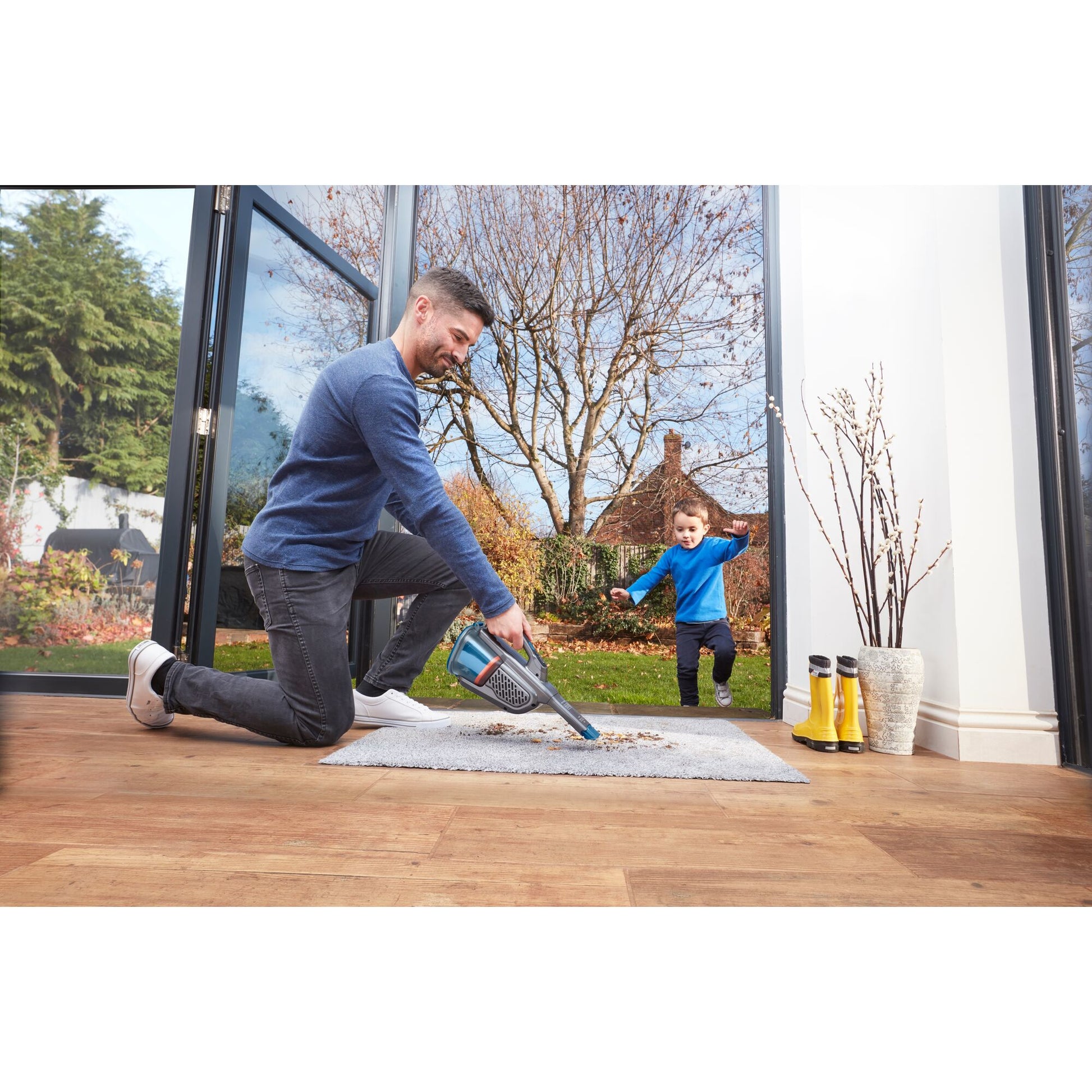 Black & Decker BLACK+DECKER Handstaubsauger – 0,7 l, Akkubetrieb, 2 Stufen, 12 V