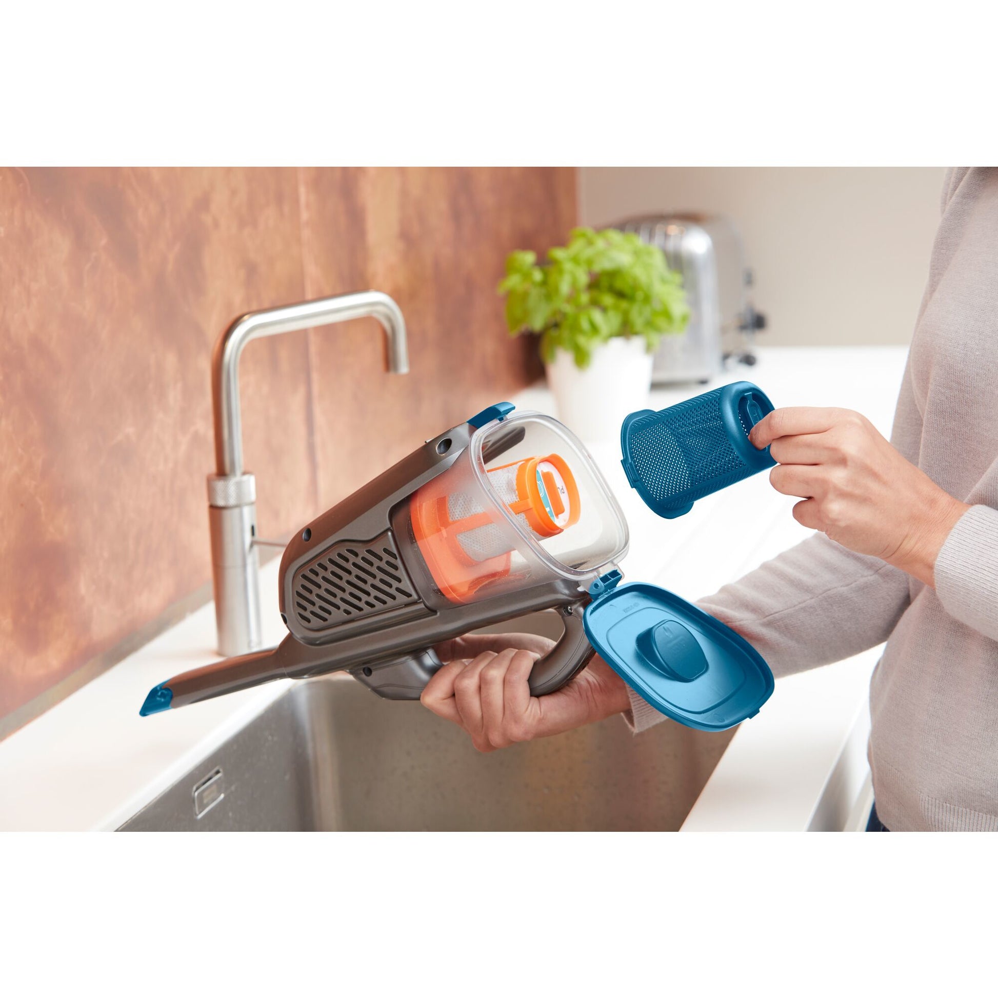 Black & Decker BLACK+DECKER Handstaubsauger – 0,7 l, Akkubetrieb, 2 Stufen, 12 V