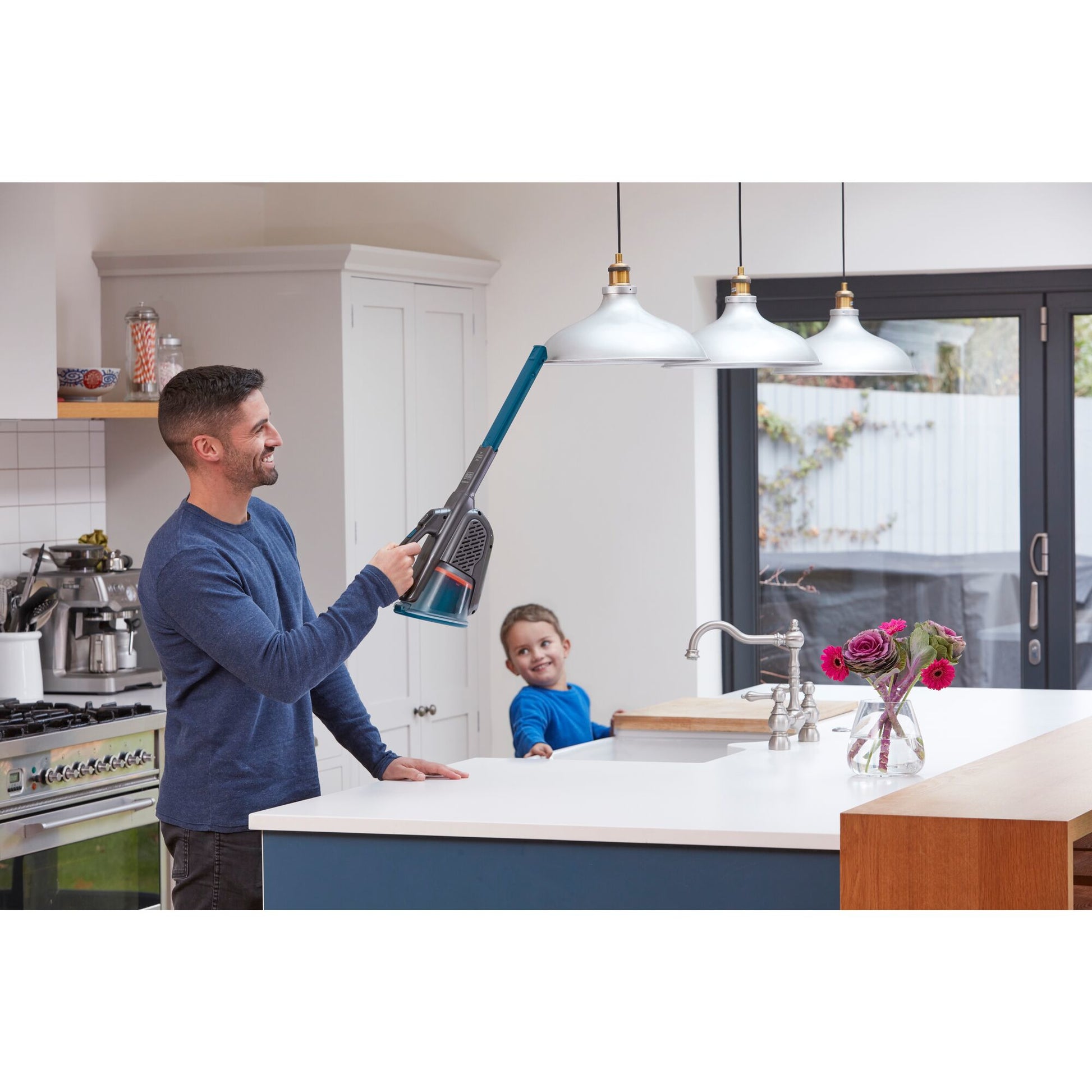 Black & Decker BLACK+DECKER Handstaubsauger – 0,7 l, Akkubetrieb, 2 Stufen, 12 V