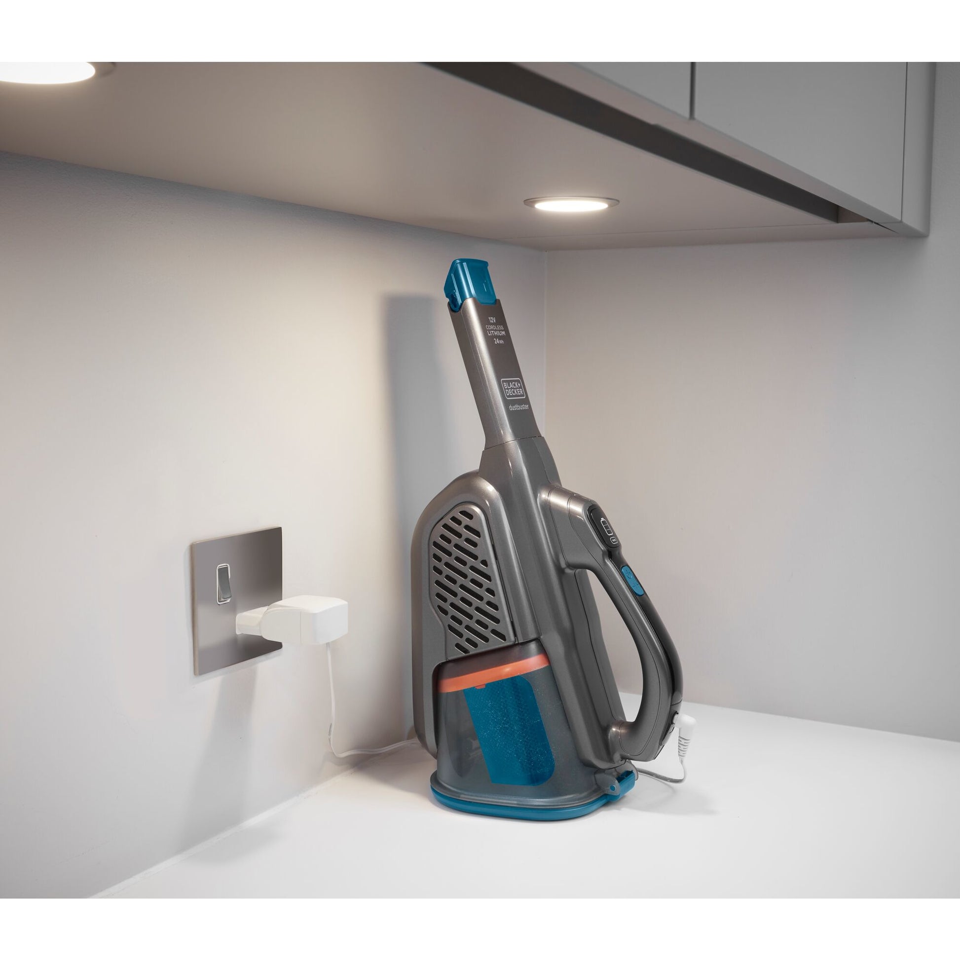 Black & Decker BLACK+DECKER Handstaubsauger – 0,7 l, Akkubetrieb, 2 Stufen, 12 V