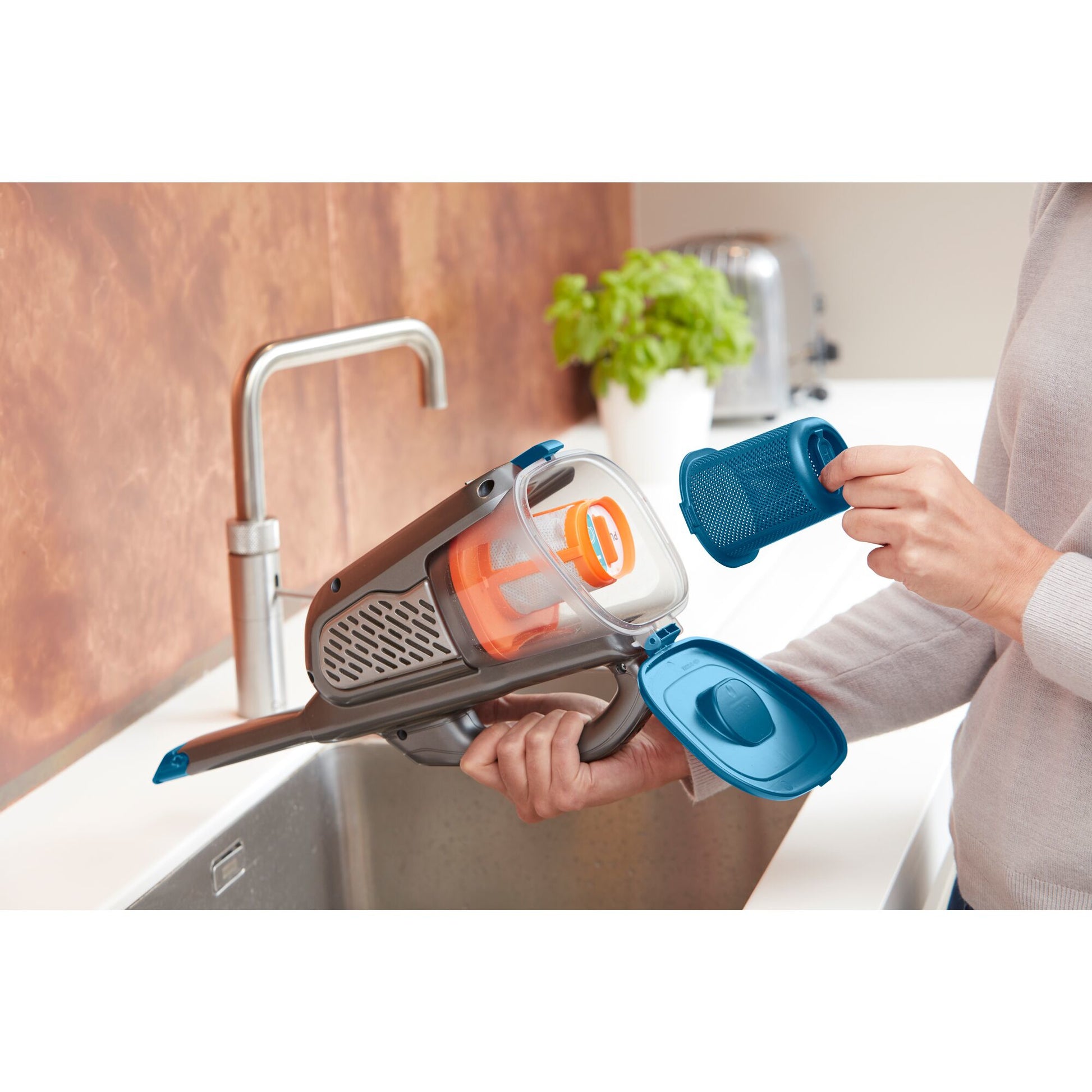 Black & Decker BLACK+DECKER Akkustaubsauger – 2000 mAh, 0,7 l, Akkubetrieb, 2 Stufen