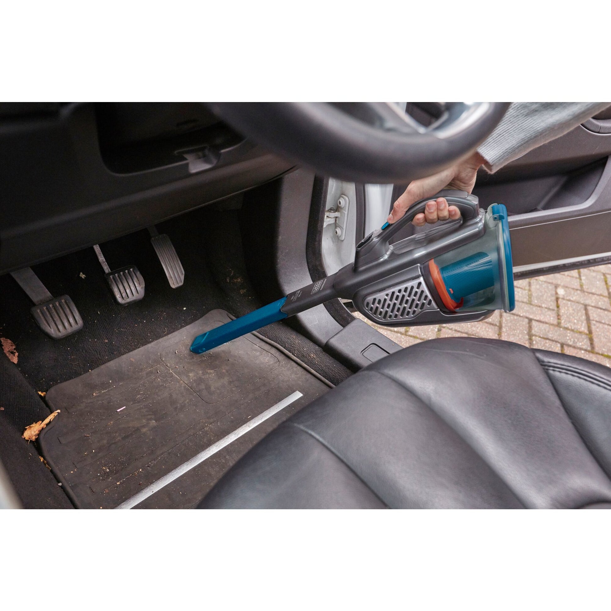 Black & Decker BLACK+DECKER Akkustaubsauger – 2000 mAh, 0,7 l, Akkubetrieb, 2 Stufen