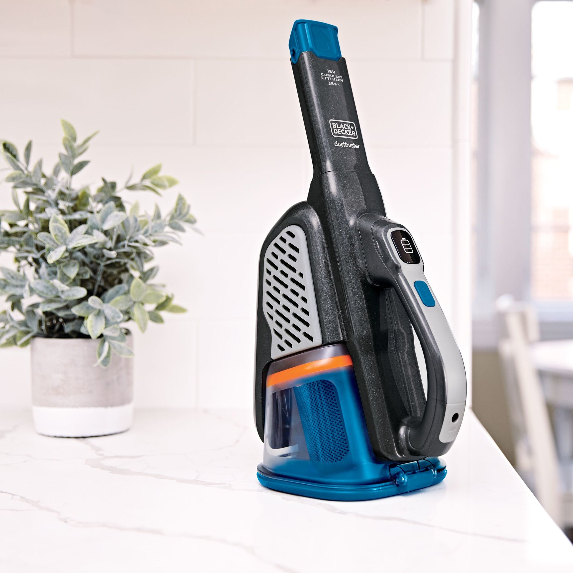 Black & Decker BLACK+DECKER Akkustaubsauger – 2000 mAh, 0,7 l, Akkubetrieb, 2 Stufen