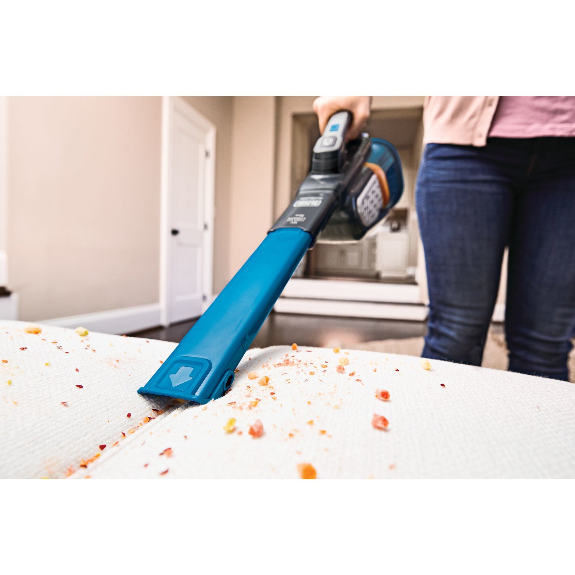 Black & Decker BLACK+DECKER Akkustaubsauger – 2000 mAh, 0,7 l, Akkubetrieb, 2 Stufen