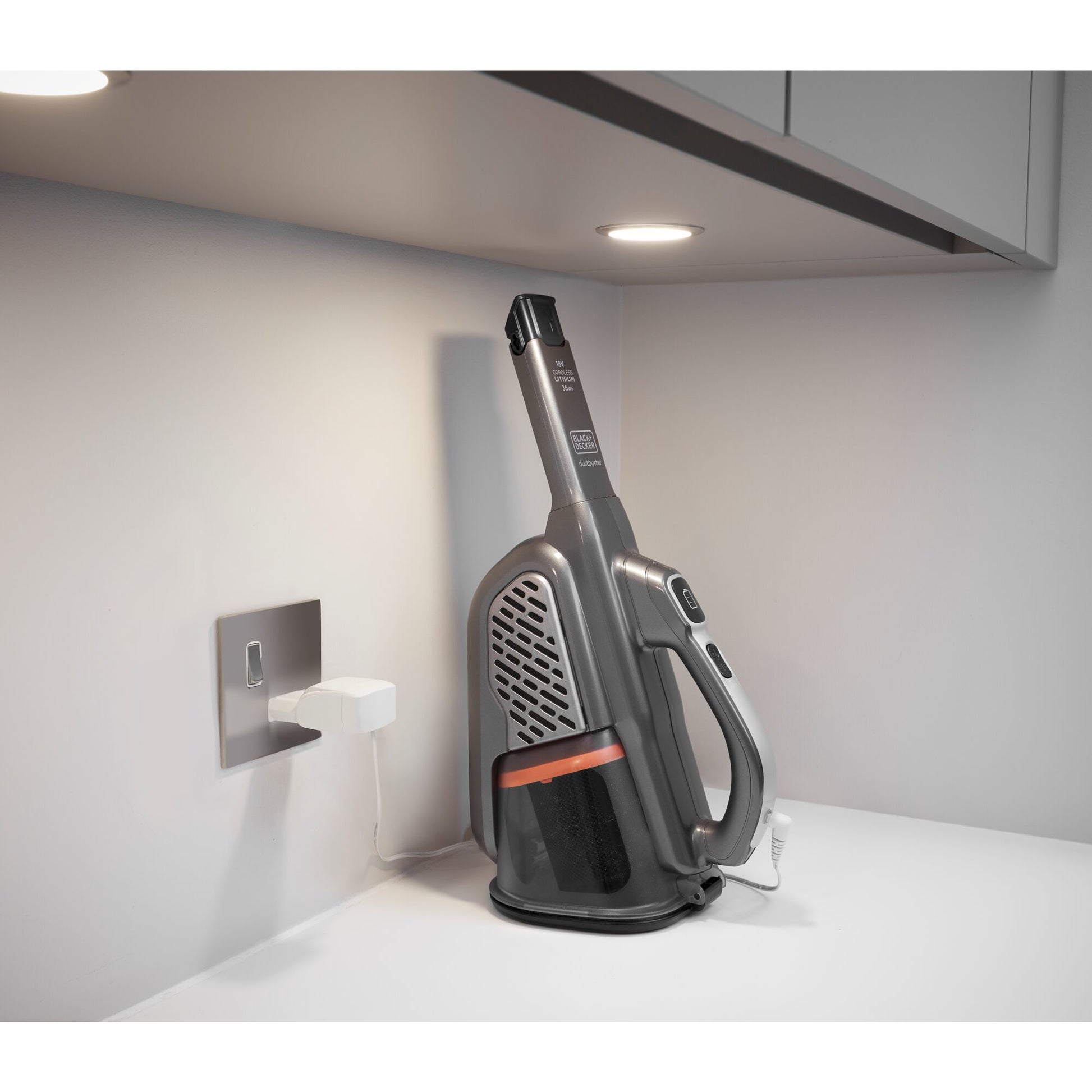 Black & Decker BLACK+DECKER Handstaubsauger JF – 2000 mAh, 0,7 l, Akkubetrieb, 2 Stufen