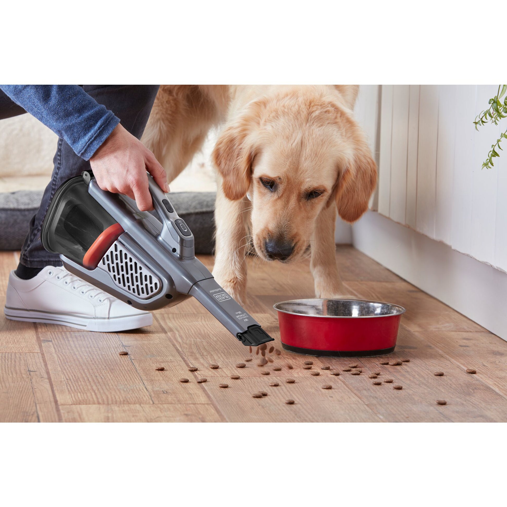 Black & Decker BLACK+DECKER Handstaubsauger JF – 2000 mAh, 0,7 l, Akkubetrieb, 2 Stufen