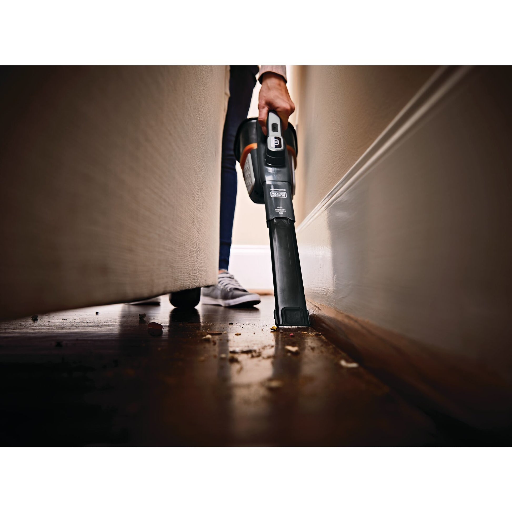 Black & Decker BLACK+DECKER Handstaubsauger JF – 2000 mAh, 0,7 l, Akkubetrieb, 2 Stufen
