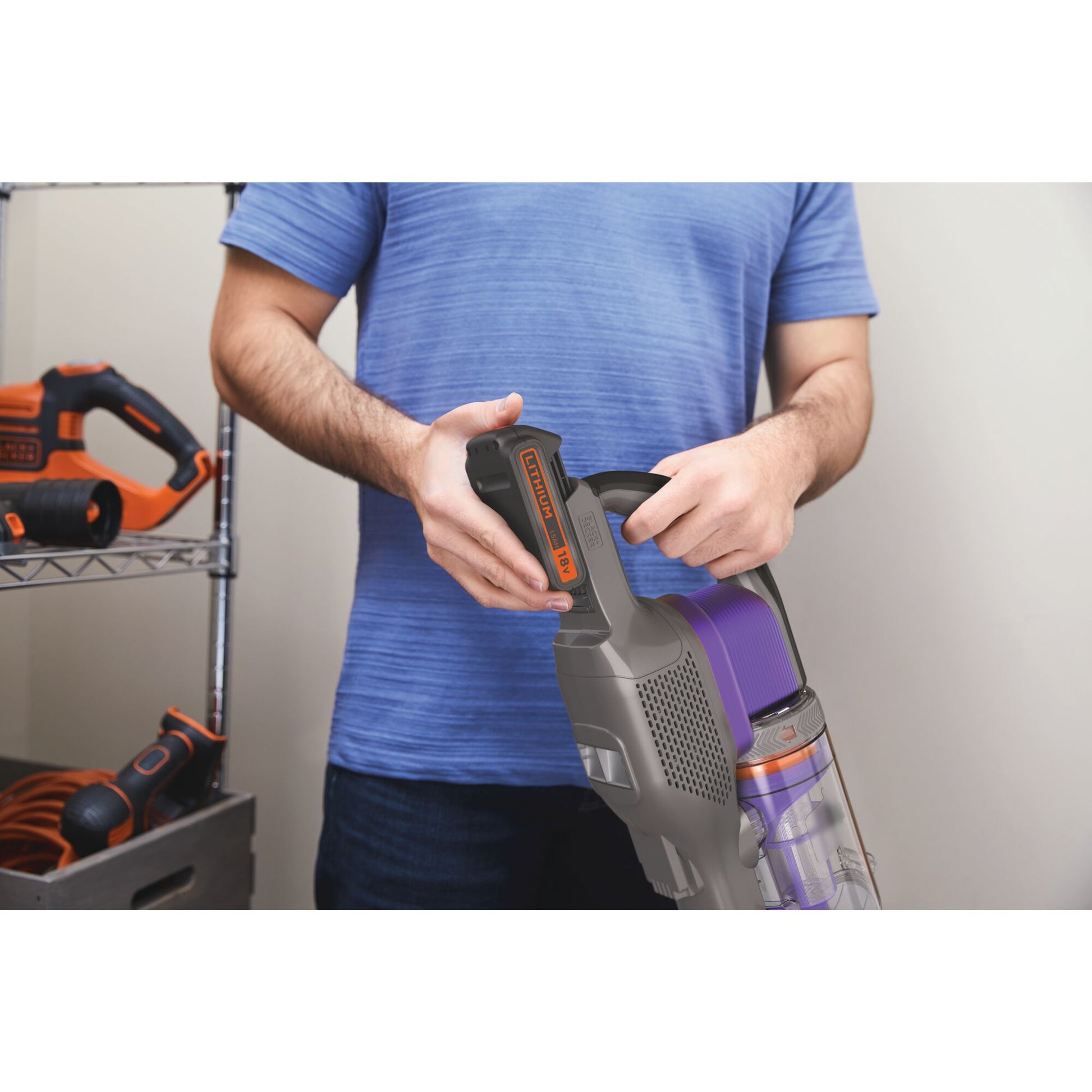 Black & Decker BLACK+DECKER Akku-Bodenstaubsauger Pet – 72 Wh, 0,7 l, Akkubetrieb, 3 Stufen