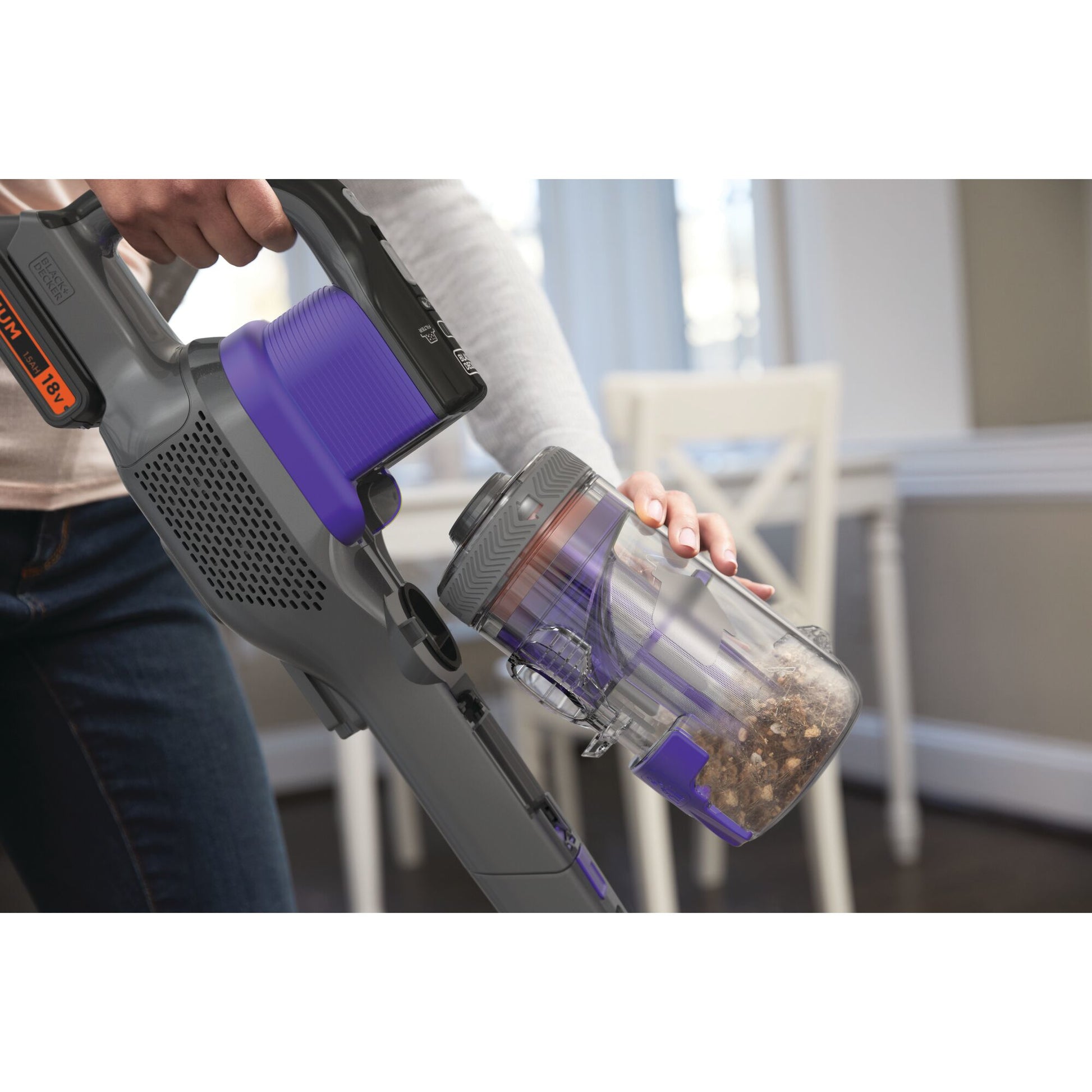 Black & Decker BLACK+DECKER Akku-Bodenstaubsauger Pet – 72 Wh, 0,7 l, Akkubetrieb, 3 Stufen