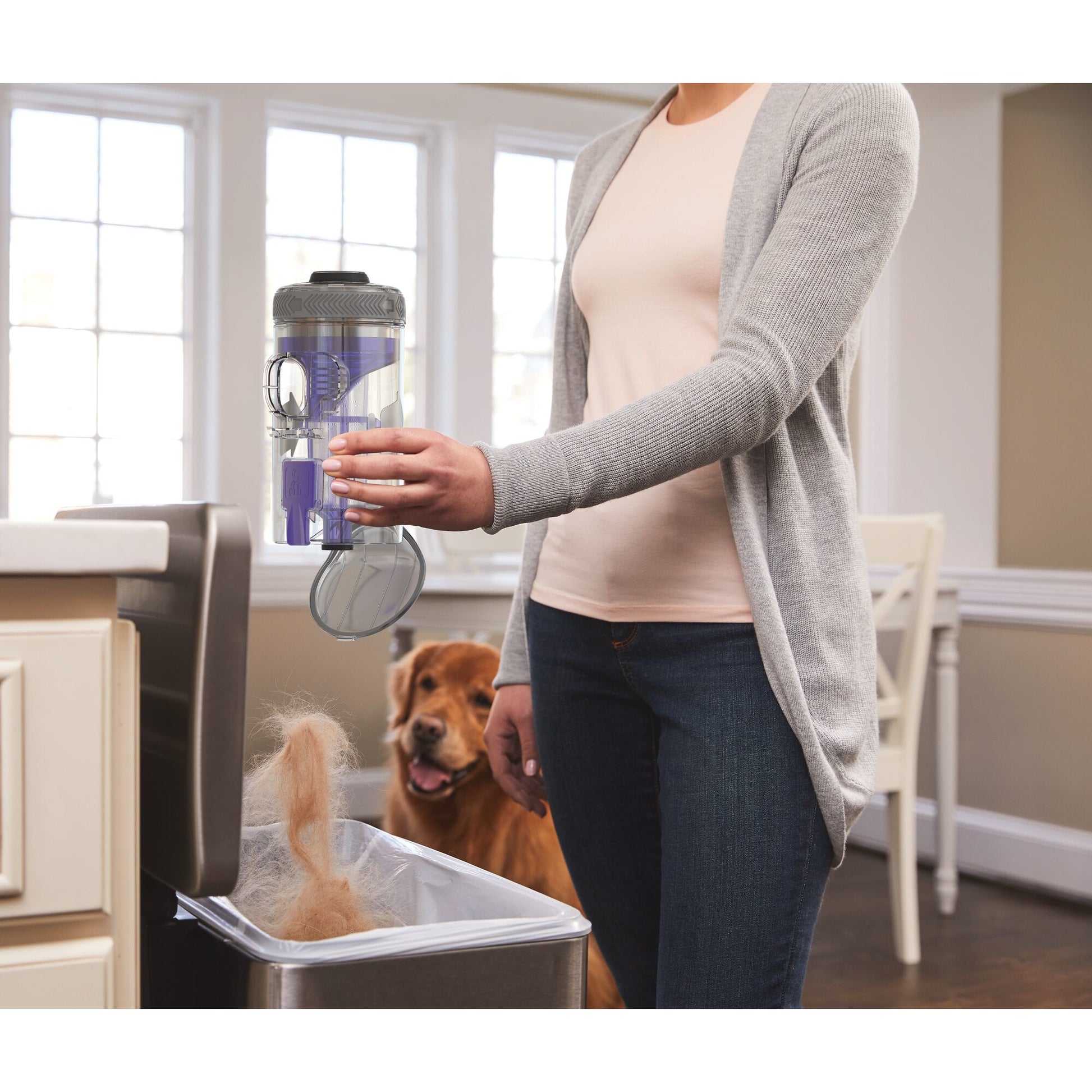 Black & Decker BLACK+DECKER Akku-Bodenstaubsauger Pet – 72 Wh, 0,7 l, Akkubetrieb, 3 Stufen