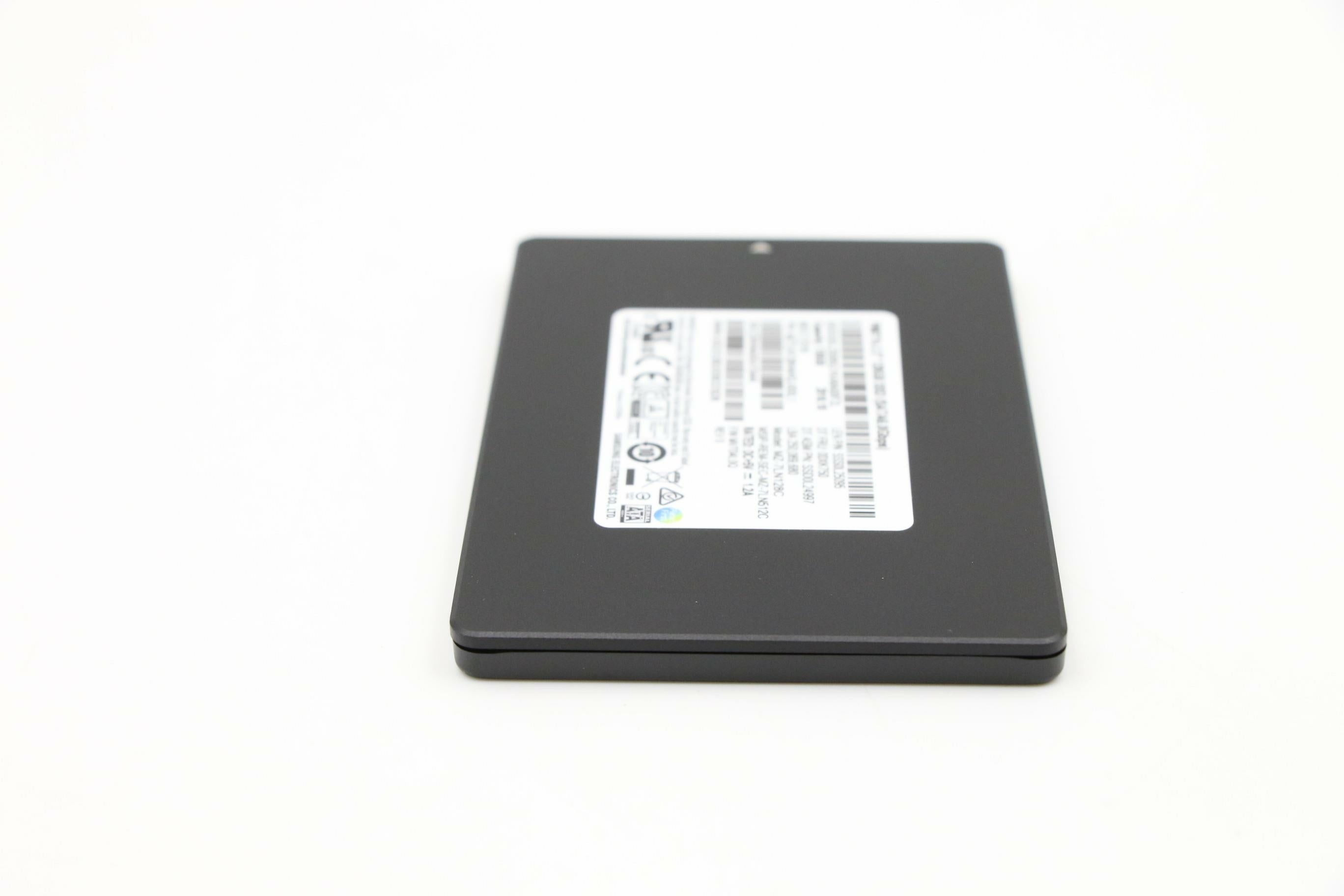 Lenovo FRU00HT951 – 128 GB 2,5" SATA SSD, 7 mm