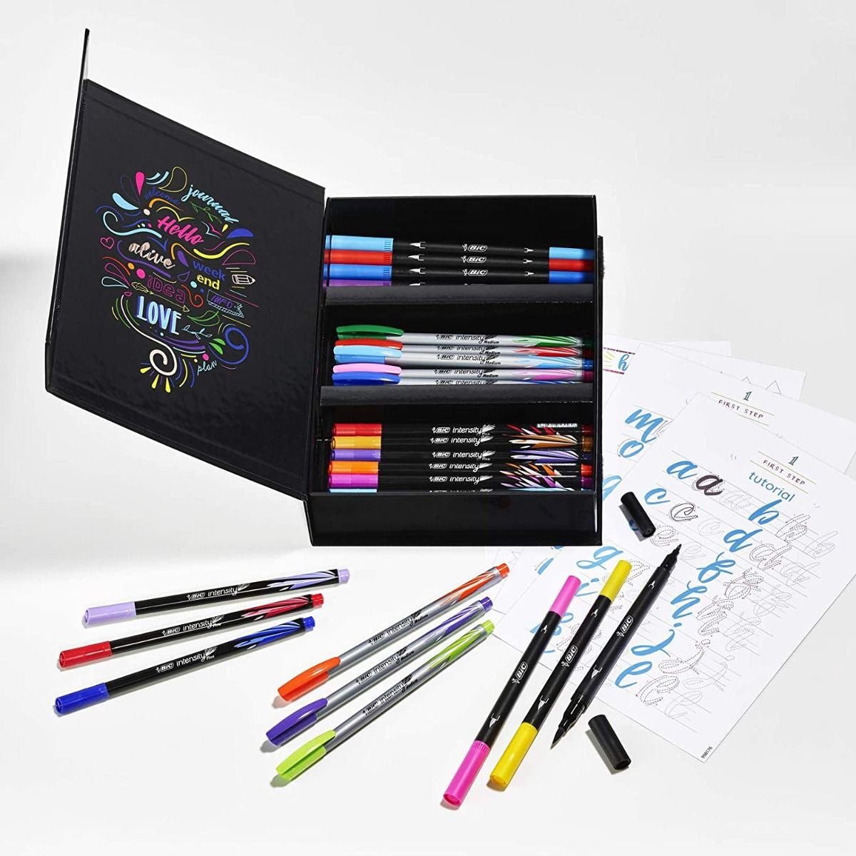 BIC Starter Kit Kalligrafie – 20 Fineliner Intensity, 12 Dual Tip Fineliner, 12 Fineliner Medium, Übungsbögen