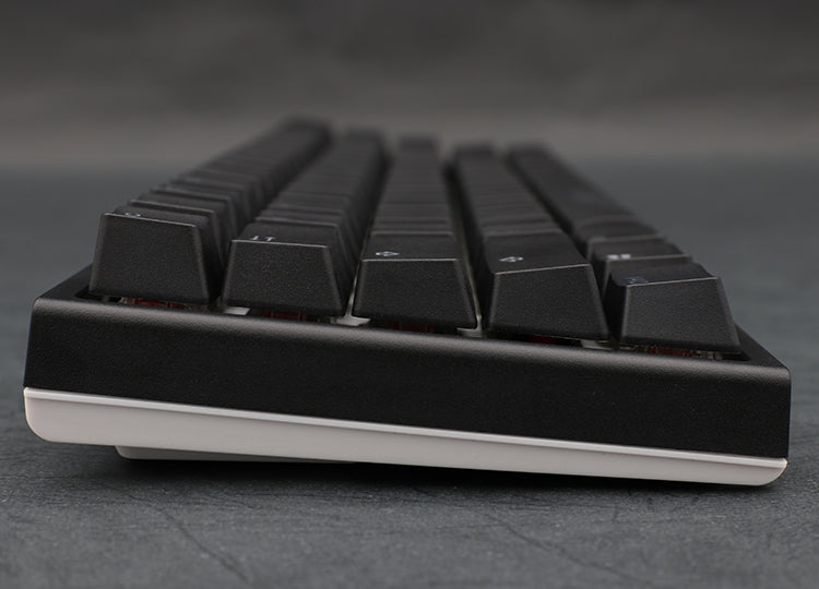 Ducky ONE 2 SF – Tastatur 65% – Mechanisch (Cherry MX Brown), RGB – Verkabelt USB-C – QWERTZ (CH)