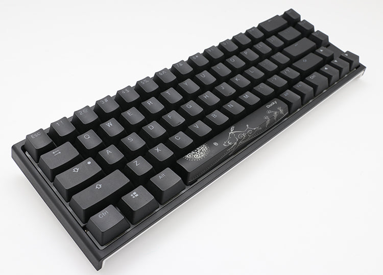 Ducky ONE 2 SF – Tastatur 60% – Mechanisch (Cherry MX Black) – RGB – Verkabelt, USB-C – QWERTZ (CH)