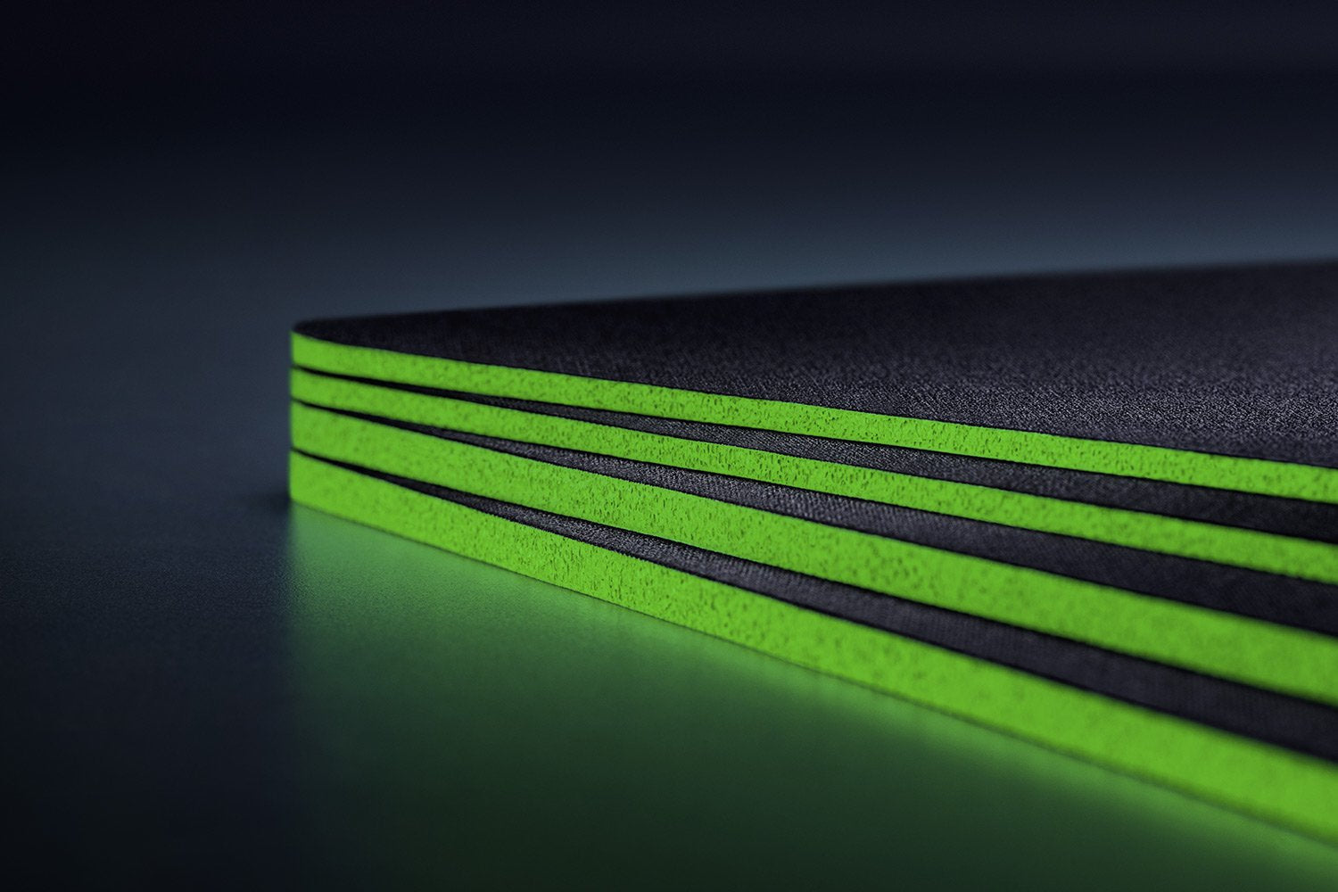 Razer Gigantus V2 3XL – Gaming-Mauspad – 1'200 × 550 × 4 mm, Gummi, Schwarz
