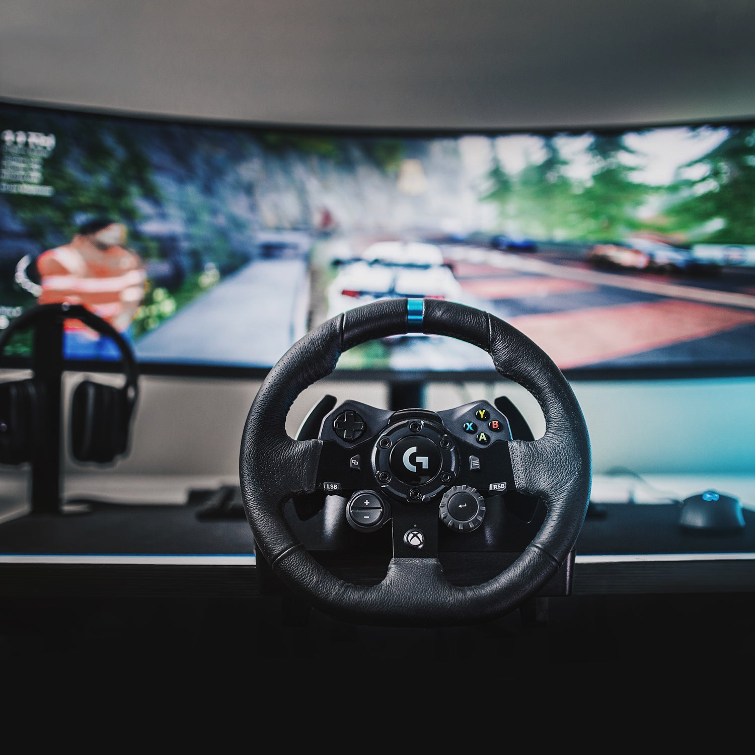 Logitech G G923 – Lenkrad + Pedale – Kabelgebunden (USB‑A), Kraft‑Rückmeldung, 900° Drehwinkel, Schwarz