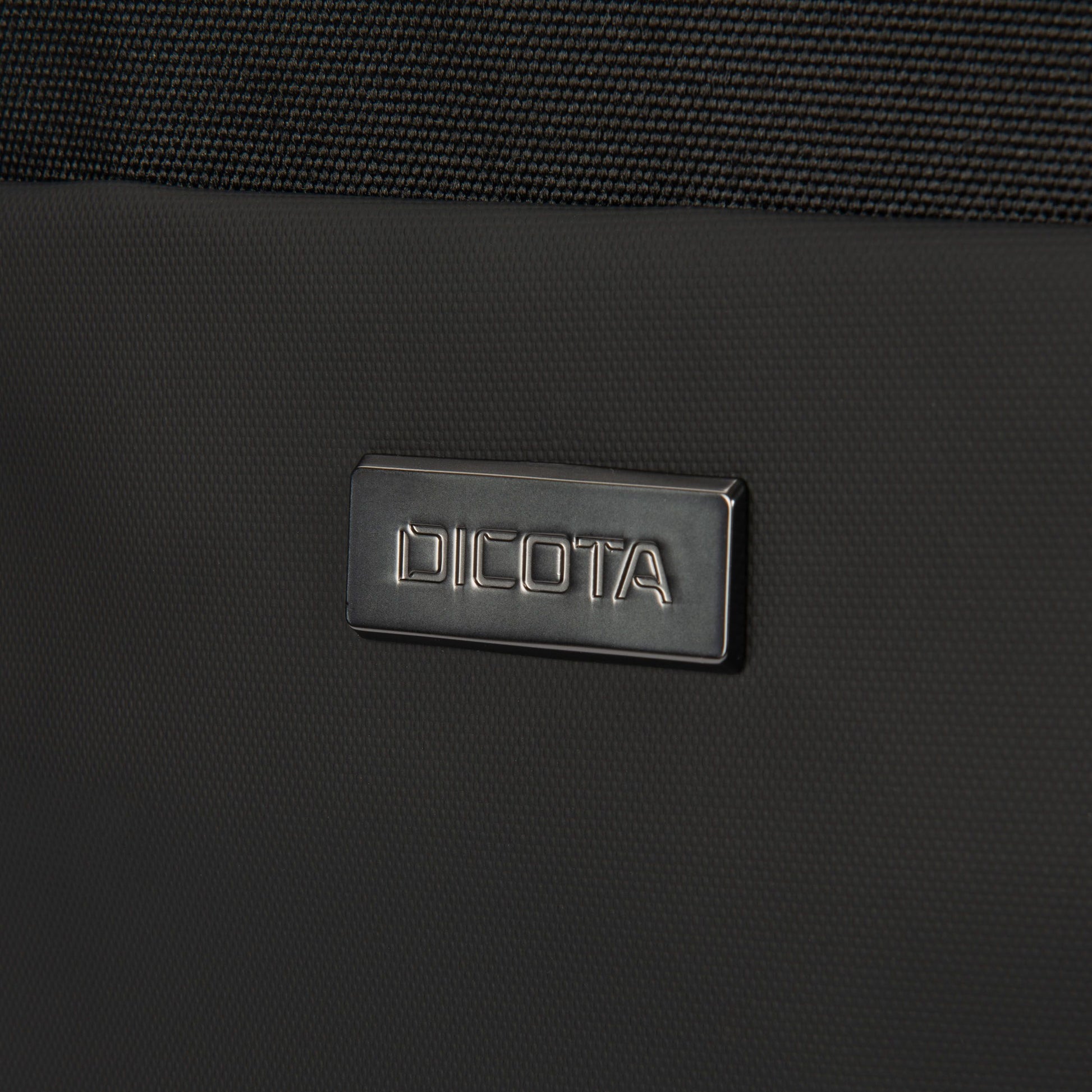 DICOTA Notebook-Tasche für Notebooks bis 16" – verschliessbar, mit Schultergurt – Schwarz