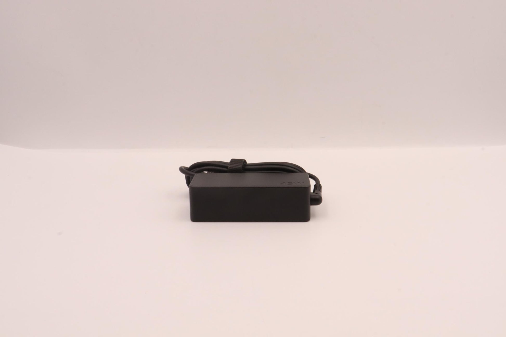Lenovo 5A10W86293 USB-Ladegerät 45 W – PD – für Lenovo-Laptops – Schwarz