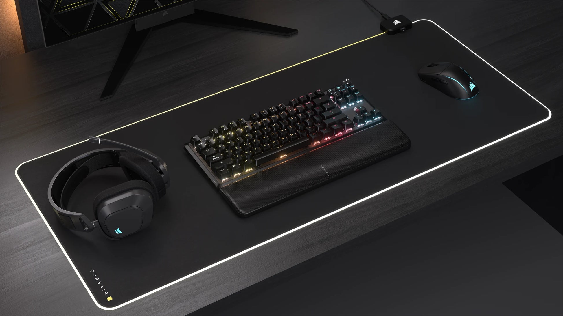 Corsair K70 CORE TKL – Tastatur, kabellos (2,4 GHz), CH-Layout (DE-CH) – für Windows, macOS & Xbox One
