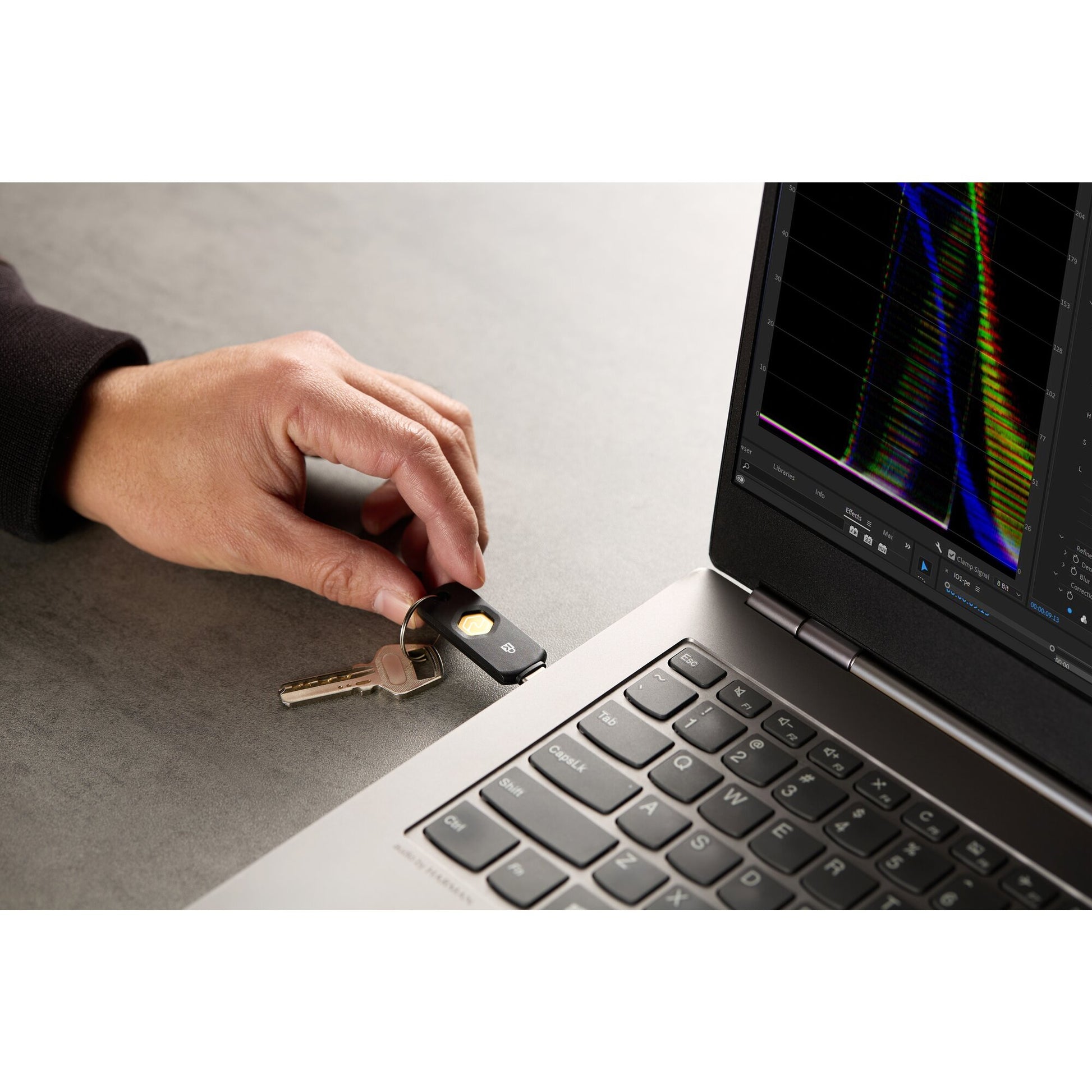 Kensington VeriMark NFC+ Sicherheitsschlüssel – USB-C – NFC – für Windows, Mac