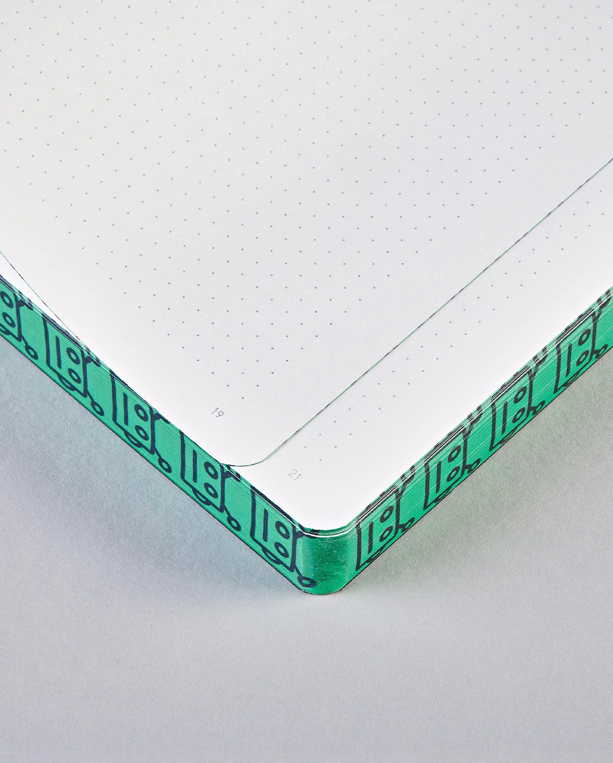 NUUNA Notizbuch Graphic L 56390 WRITE AGAINST 256 Seiten
