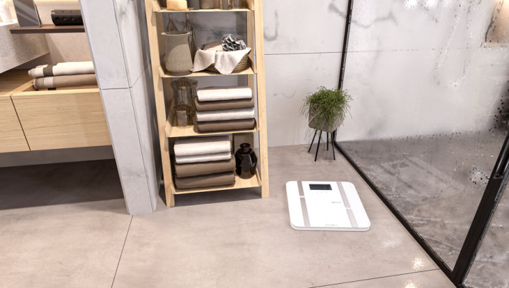 Terraillon Universalwaage X-Line Connect – Tragkraft 180 kg, Wiegefläche 30 × 30 cm, PC-Anschluss, Batterie