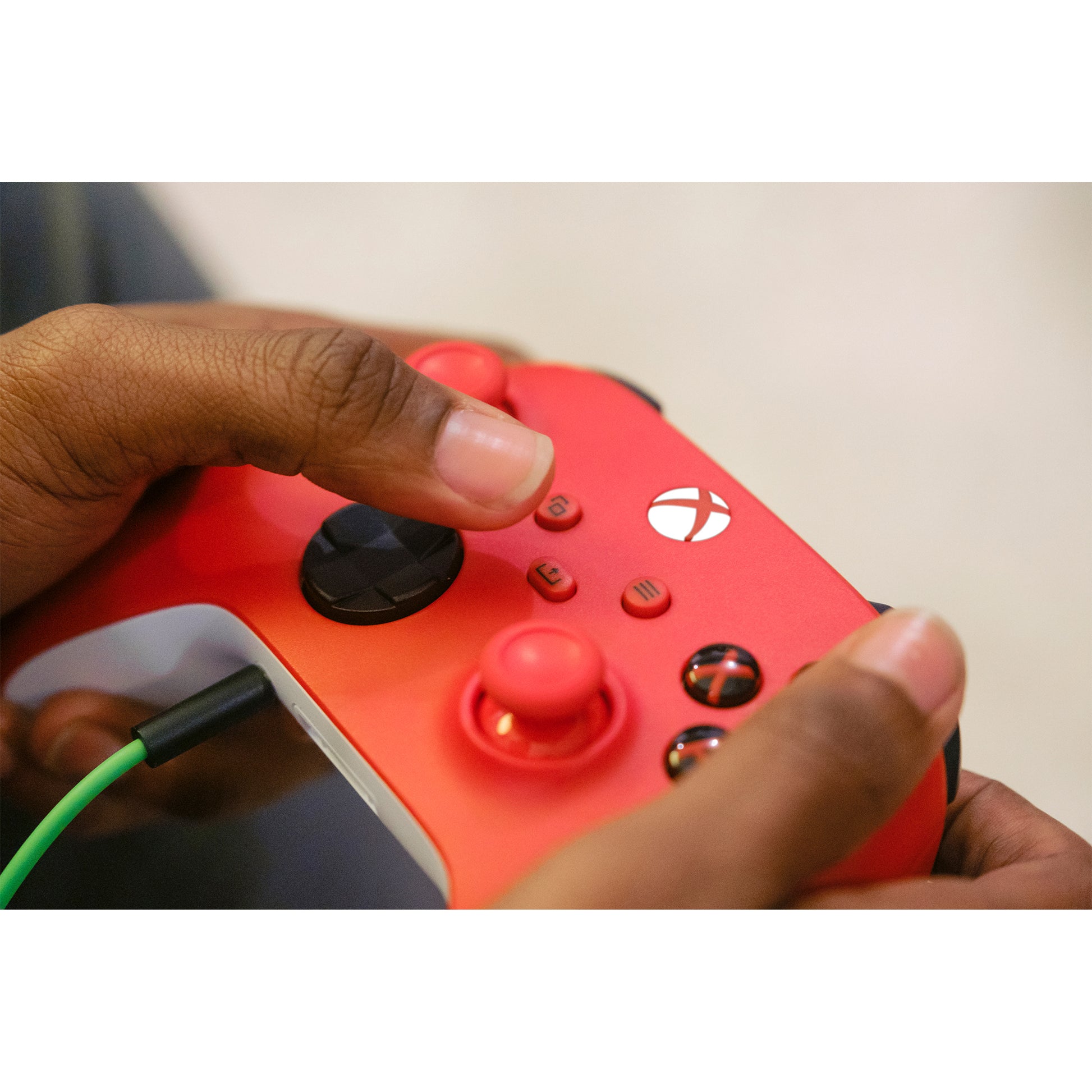Microsoft Pulse Red – Gamepad – Kabellos (Bluetooth/2,4 GHz), Rot