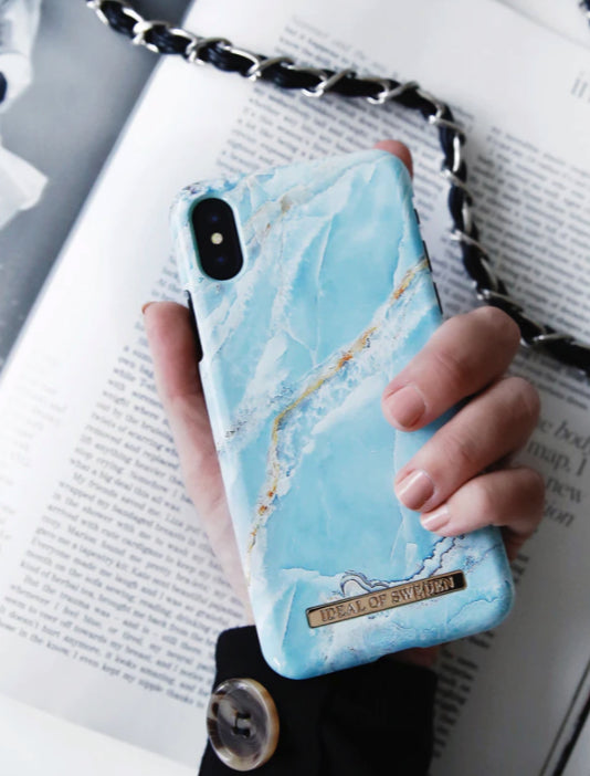 Ideal of Sweden – Backcover – für Apple iPhone 6–8/SE (2020) – Island Paradise Marble