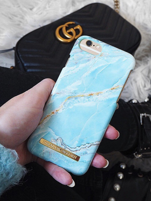 Ideal of Sweden – Backcover – für Apple iPhone 6–8/SE (2020) – Island Paradise Marble